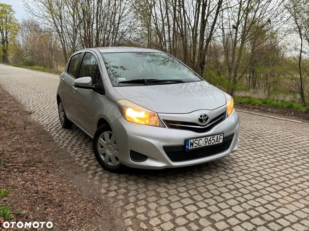 Toyota Yaris - 2