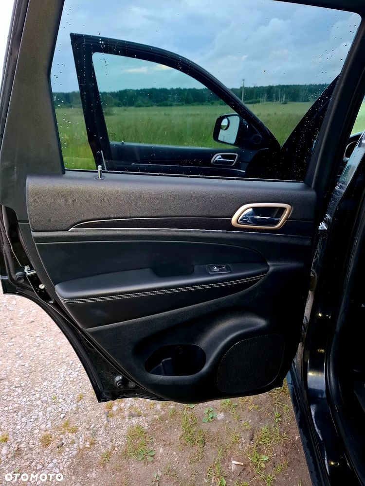 Jeep Grand Cherokee 5.7 V8 HEMI Overland - 14