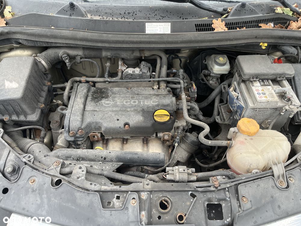 Opel Corsa 1.2 16V - 3