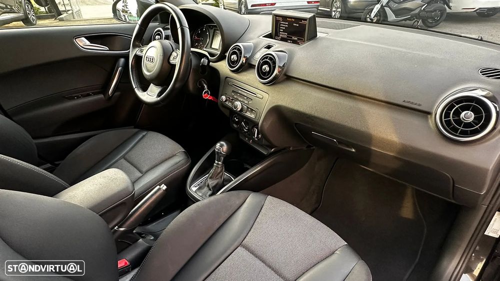 Audi A1 1.6 TDI S tronic Ambition - 22