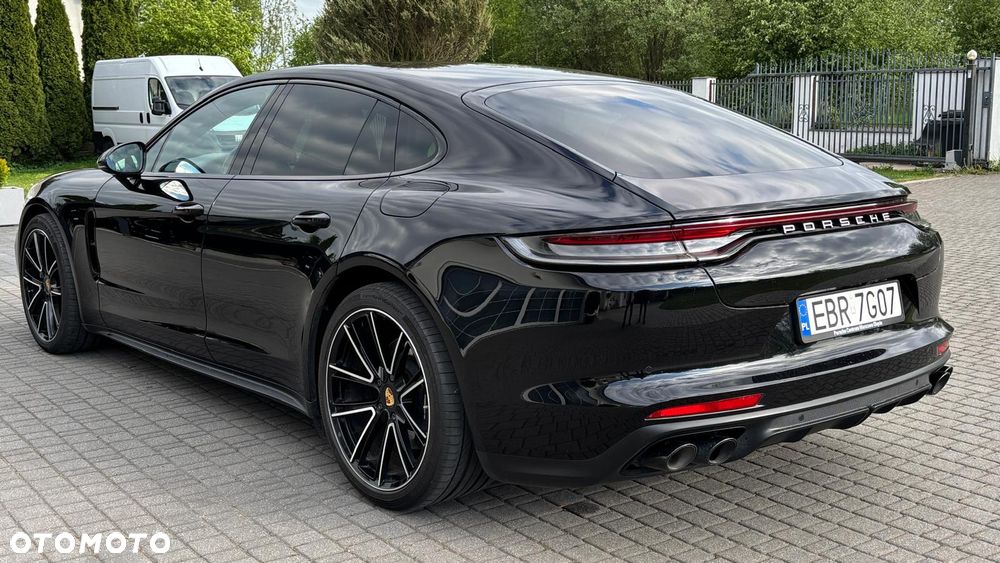 Porsche Panamera 4 E-Hybrid - 5
