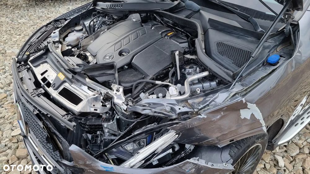 Mercedes-Benz GLC 220 d 4Matic 9G-TRONIC AMG Line Advanced - 36