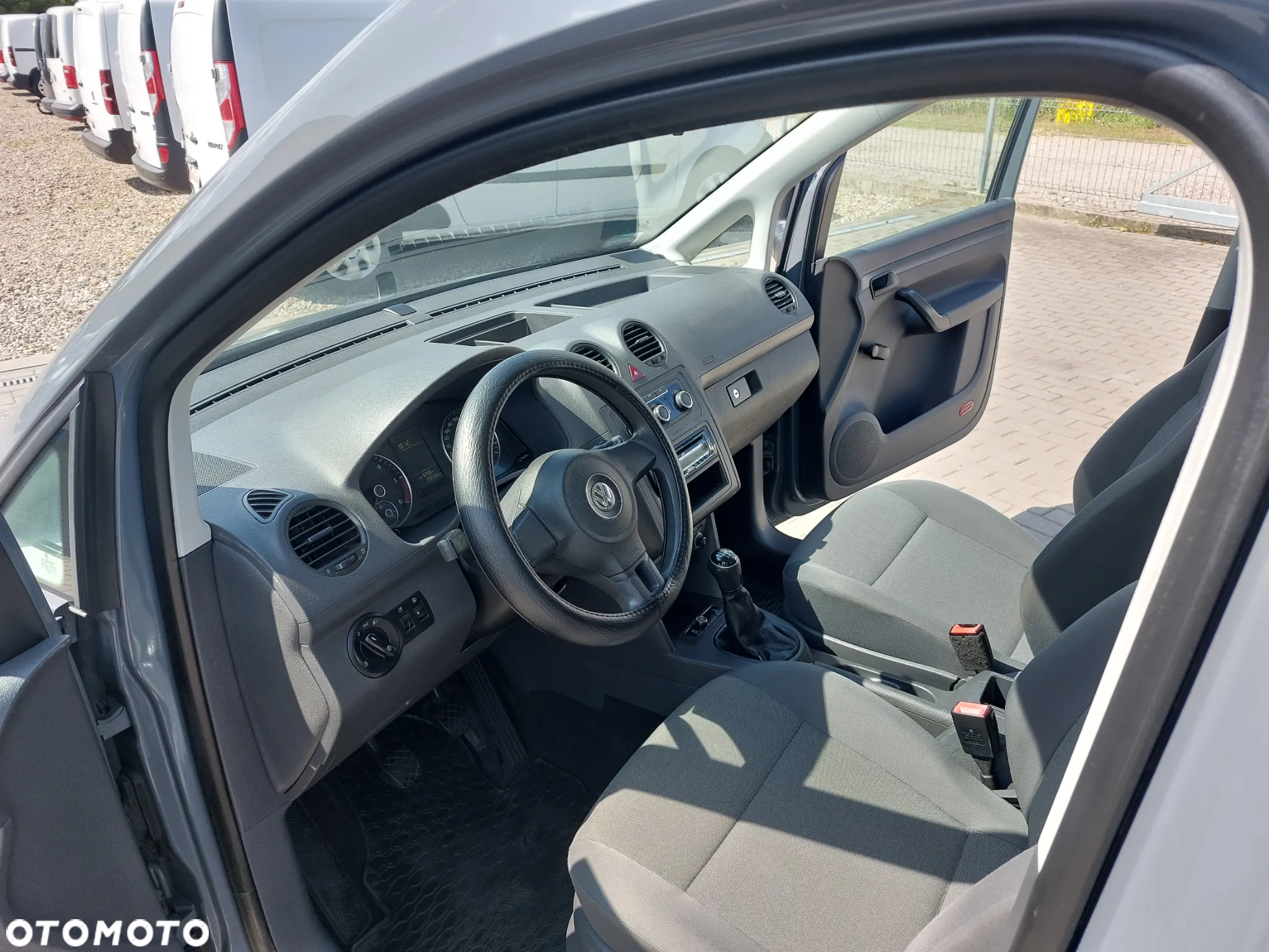 Volkswagen Caddy 1.6 TDI Comfortline - 10