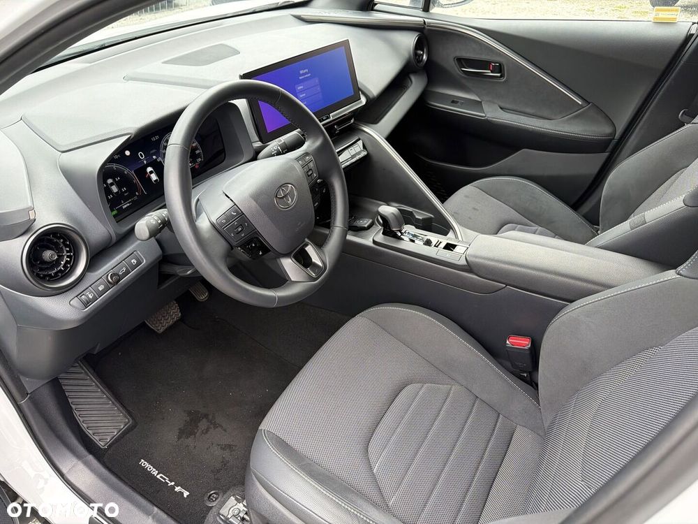 Toyota C-HR - 15