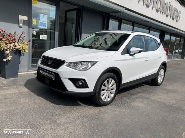 SEAT Arona 1.6 TDI Reference — fotografia 4