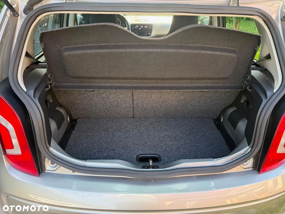 Volkswagen up! 1.0 high - 11