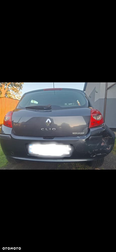 Renault Clio 2005 photo 4