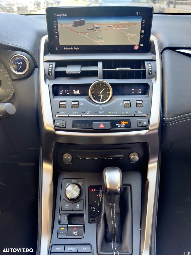 Lexus Seria NX 300h E-FOUR Business Edition - 9