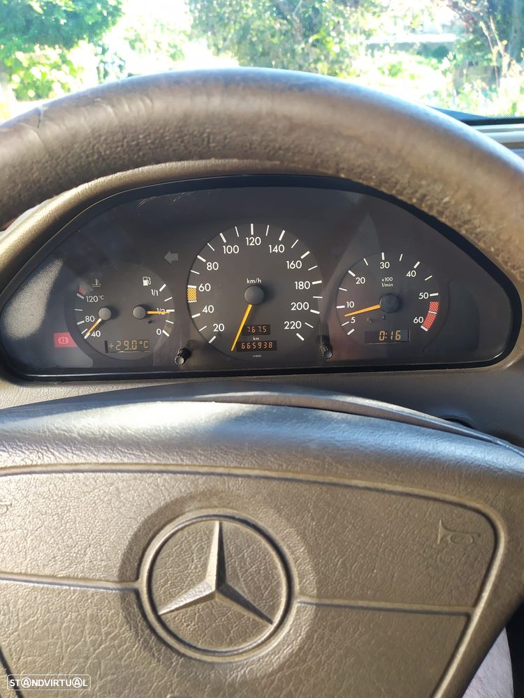 Mercedes-Benz C 220 D Elegance - 8