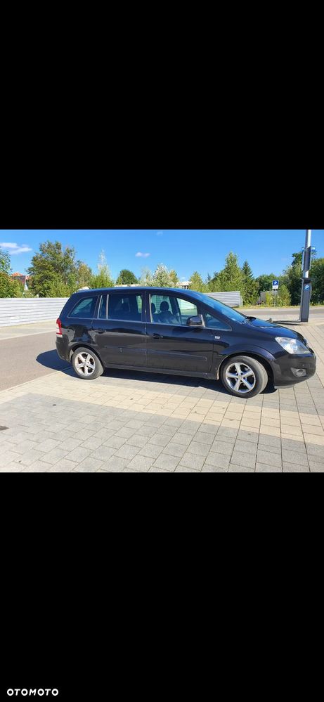 Opel Zafira 1.8 Family - 2