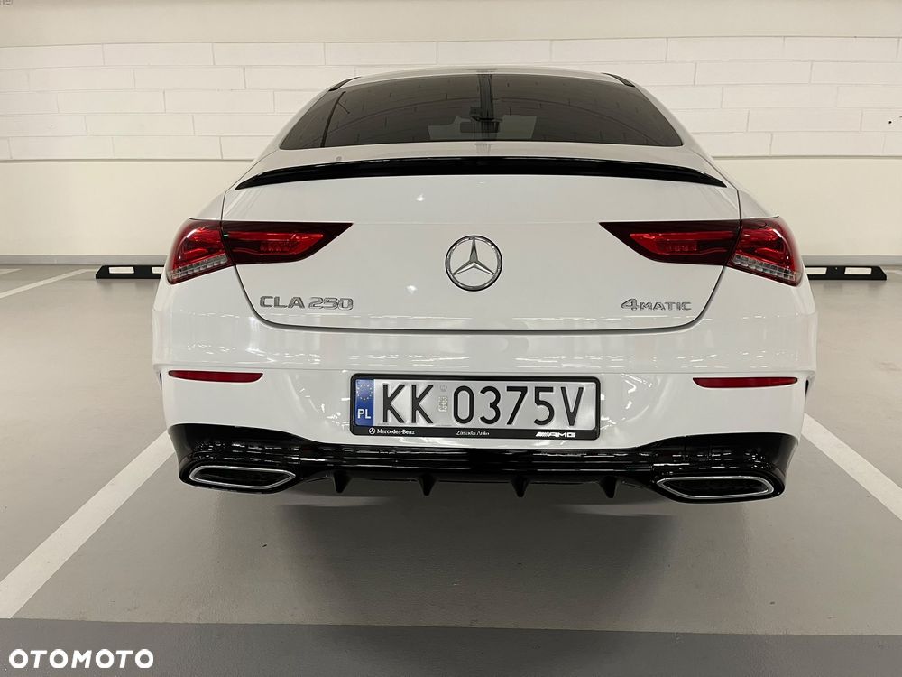 Mercedes-Benz CLA 250 4Matic 7G-DCT AMG Line - 11