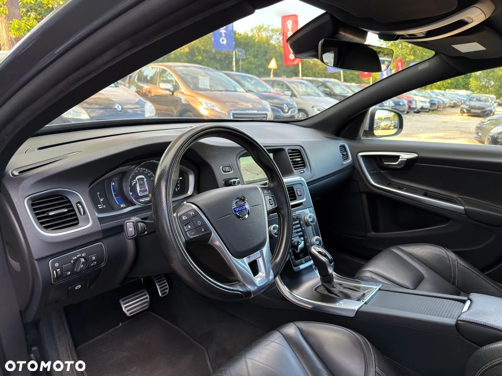Volvo V60 D3 Drive-E R-Design Momentum - 7