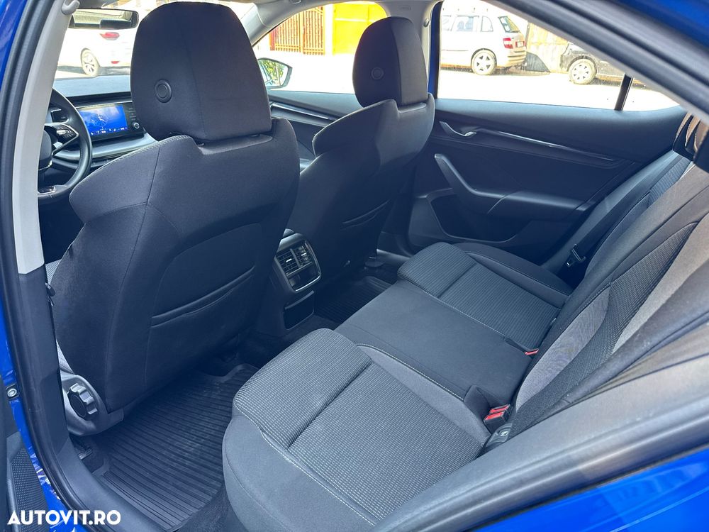 Skoda Octavia 2.0 TDI Ambition - 8