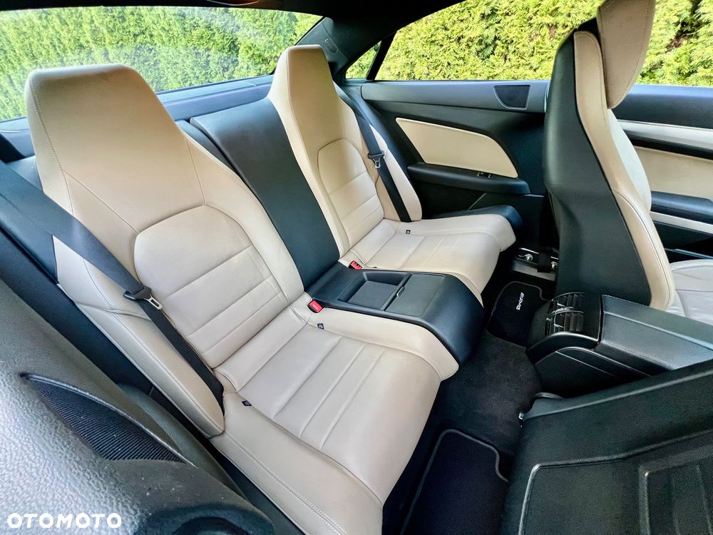 Mercedes-Benz Klasa E - 16