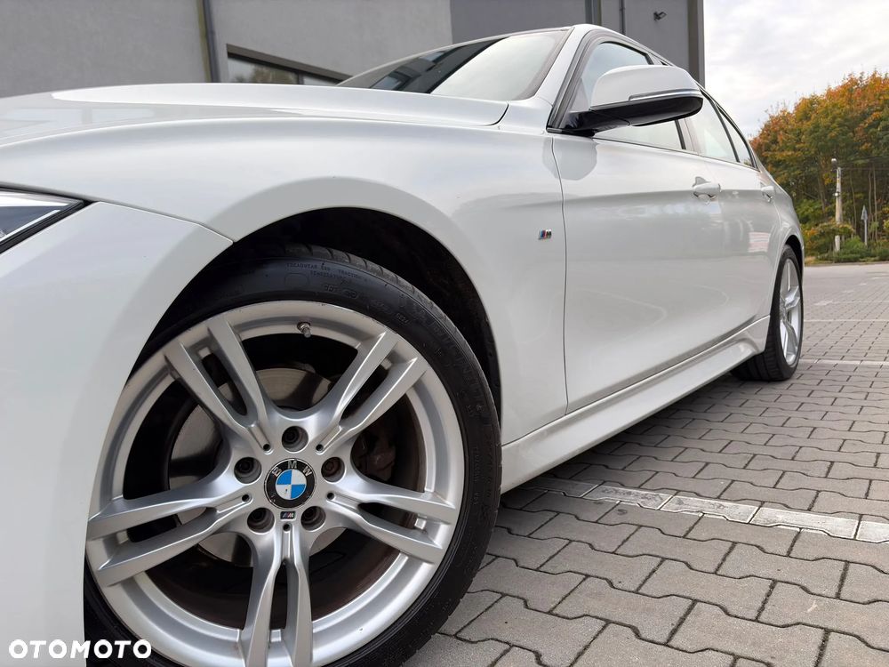 BMW Seria 3 - 34