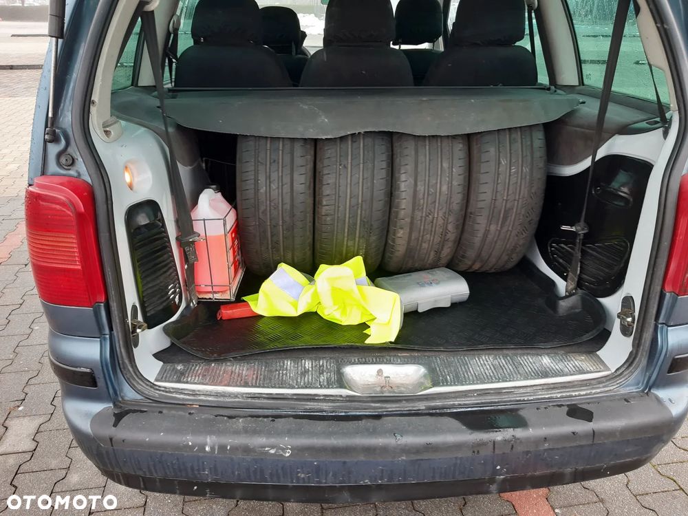 Volkswagen Sharan 1.9 TDI - 8