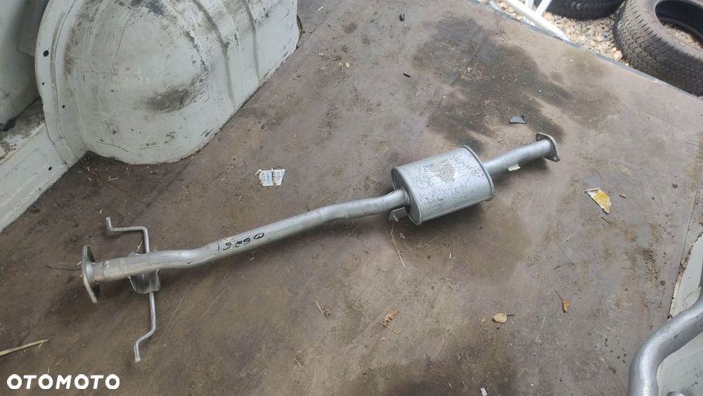 TŁUMIK ŚRODKOWY MAZDA 323 1.5 D 82- - 1