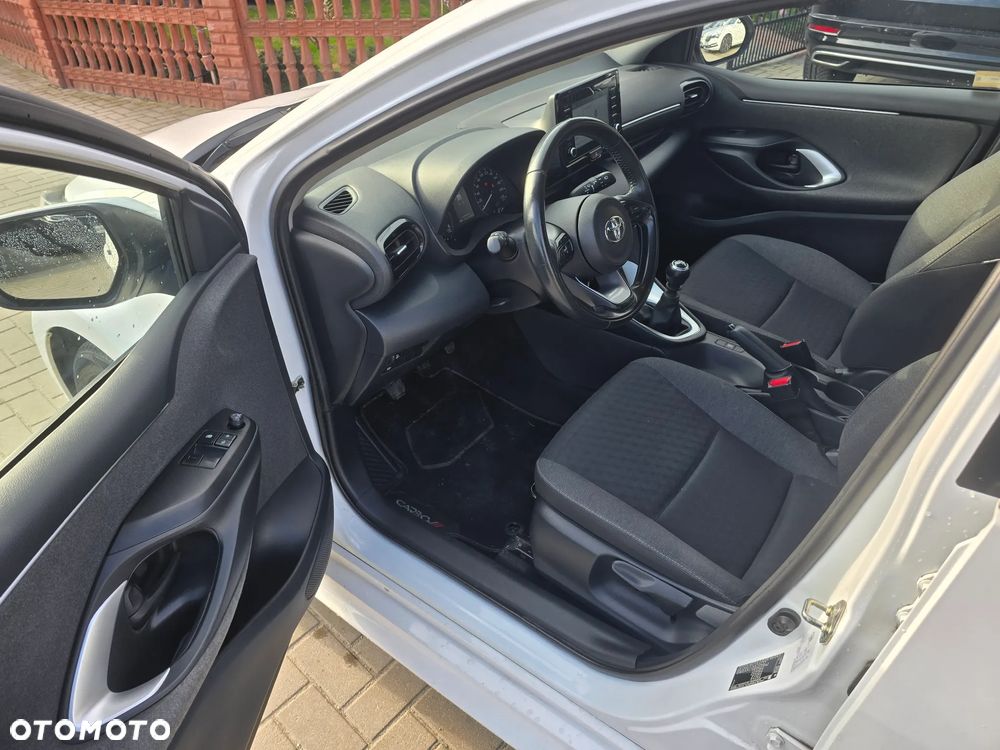 Toyota Yaris - 8