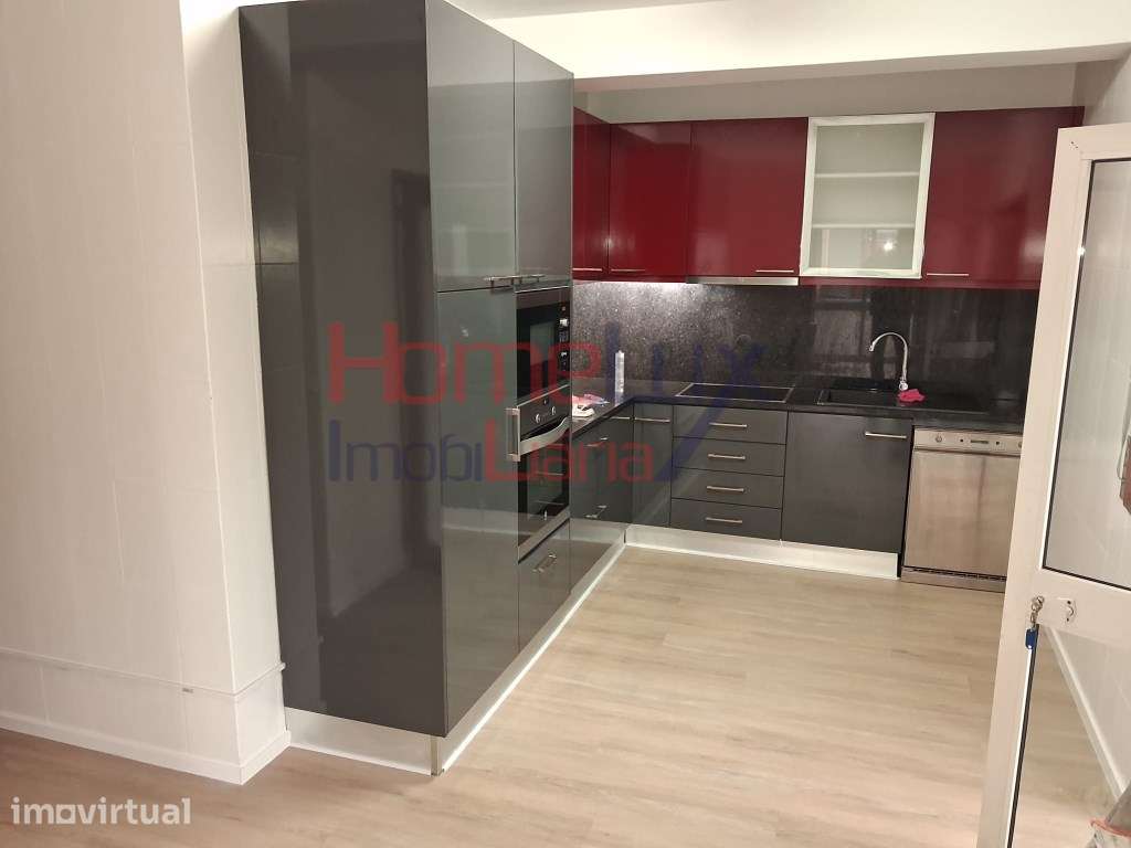 Apartamento T2 , prox. Metro , Baguim Monte-Rio Tinto - Grande imagem: 3/33