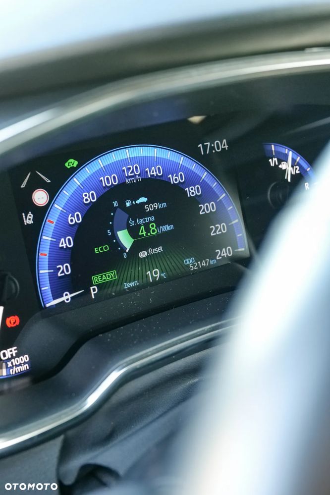 Toyota Corolla 1.8 Hybrid Comfort - 24
