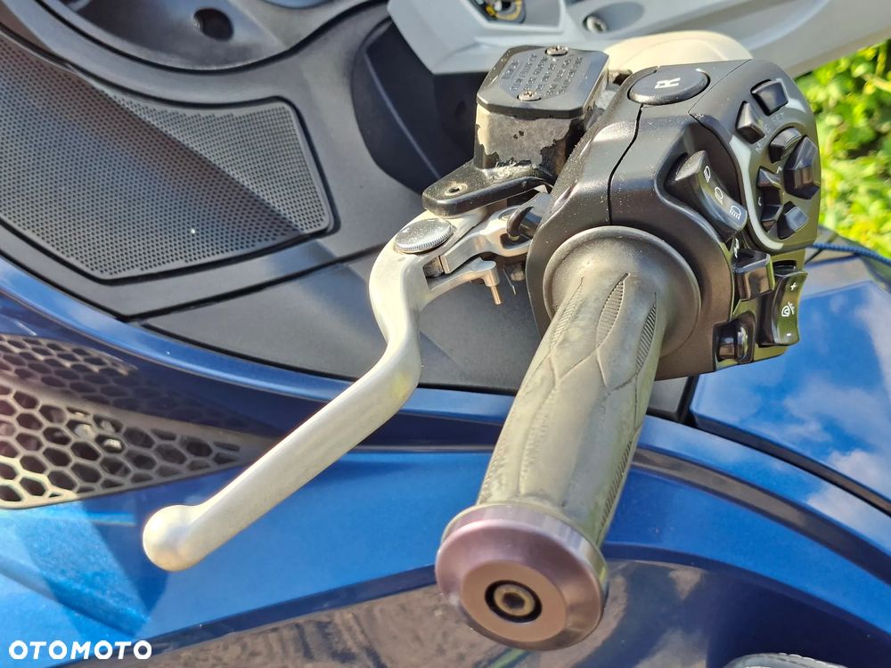 Can-Am Spyder - 8