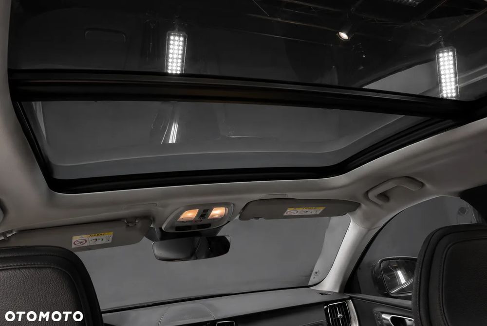 Volvo XC 60 B4 D AWD Ultimate Bright - 20