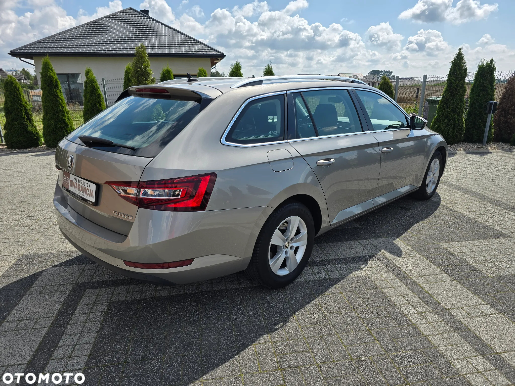 Skoda Superb 2.0 TDI Ambition - 4