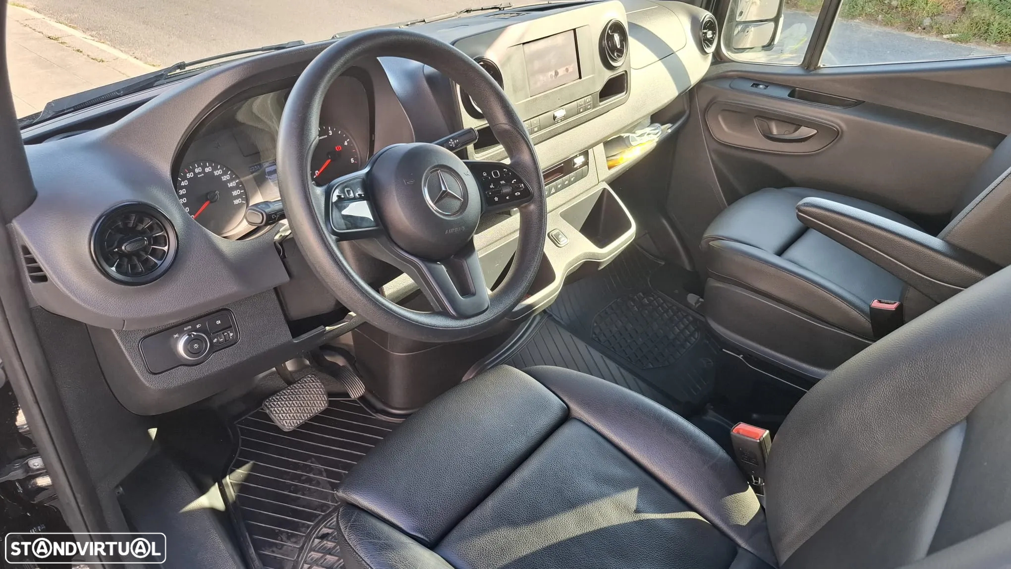 Mercedes-Benz Sprinter - 7