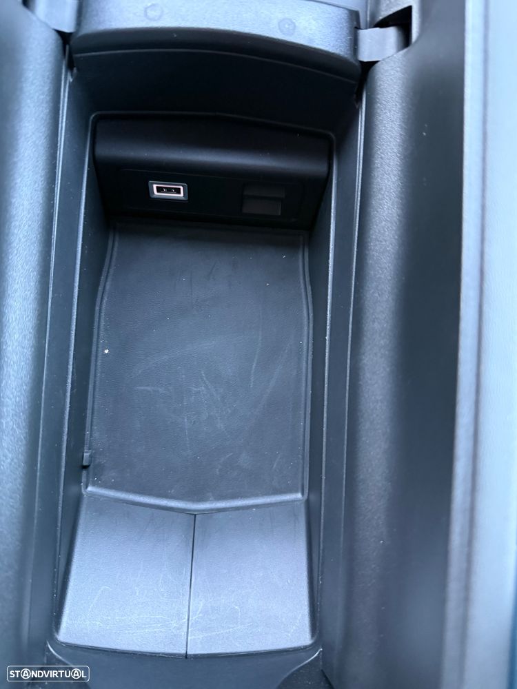 Peugeot 308 225 e-EAT8 GT - 30