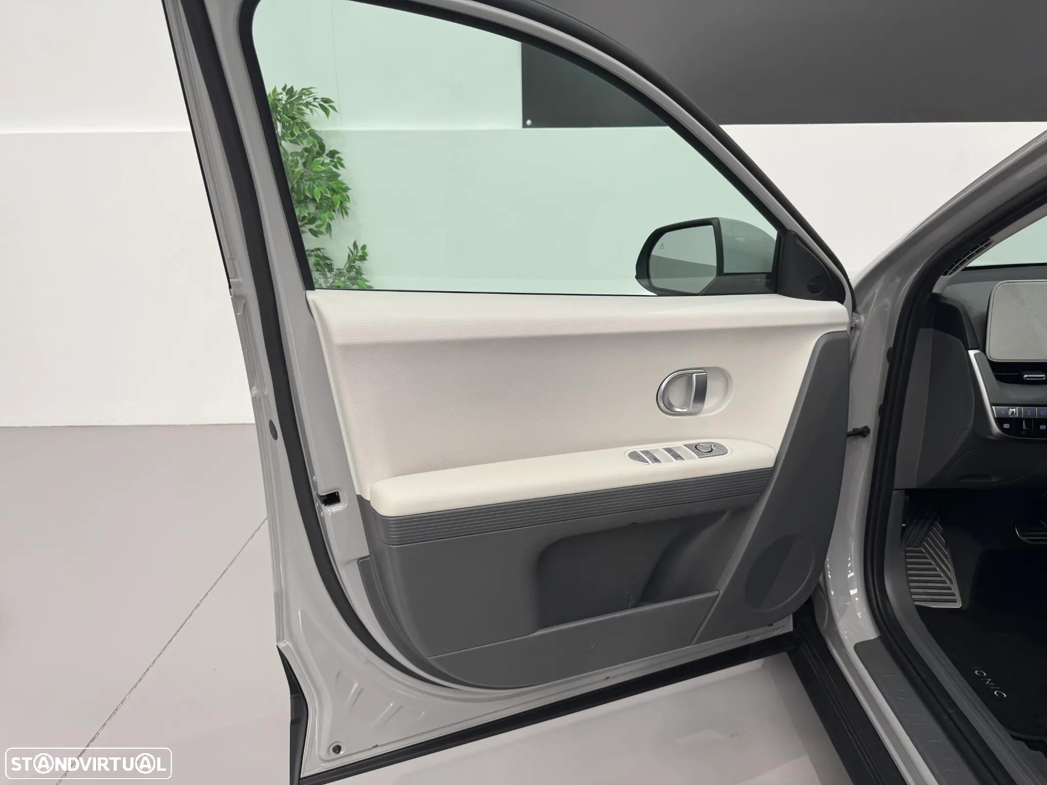 Hyundai Ioniq 5 73kWh Vanguard - 10