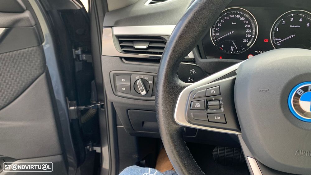 BMW X1 xDrive25e Advantage - 10