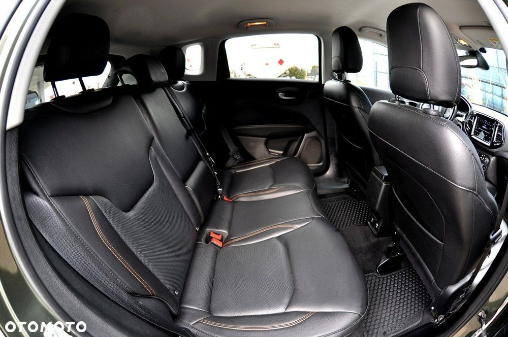 Jeep Compass 1.4 TMair Limited FWD S&S - 23