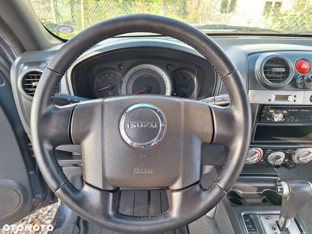 Isuzu D-Max 3.0d DC LS - 9
