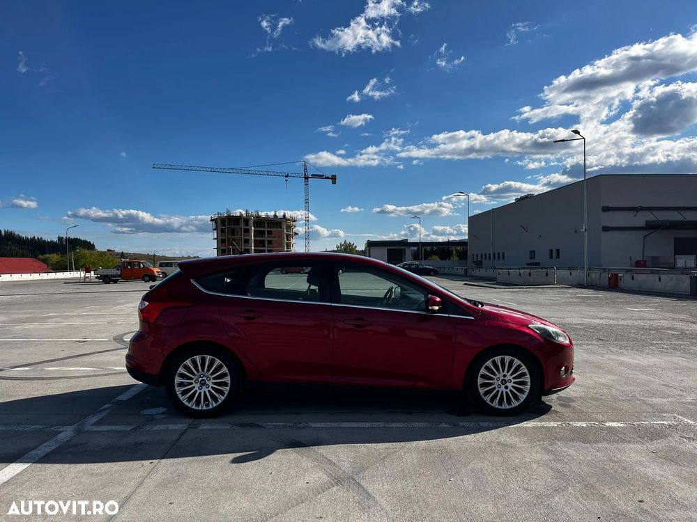 Ford Focus 1.6 TDCi DPF Titanium - 2
