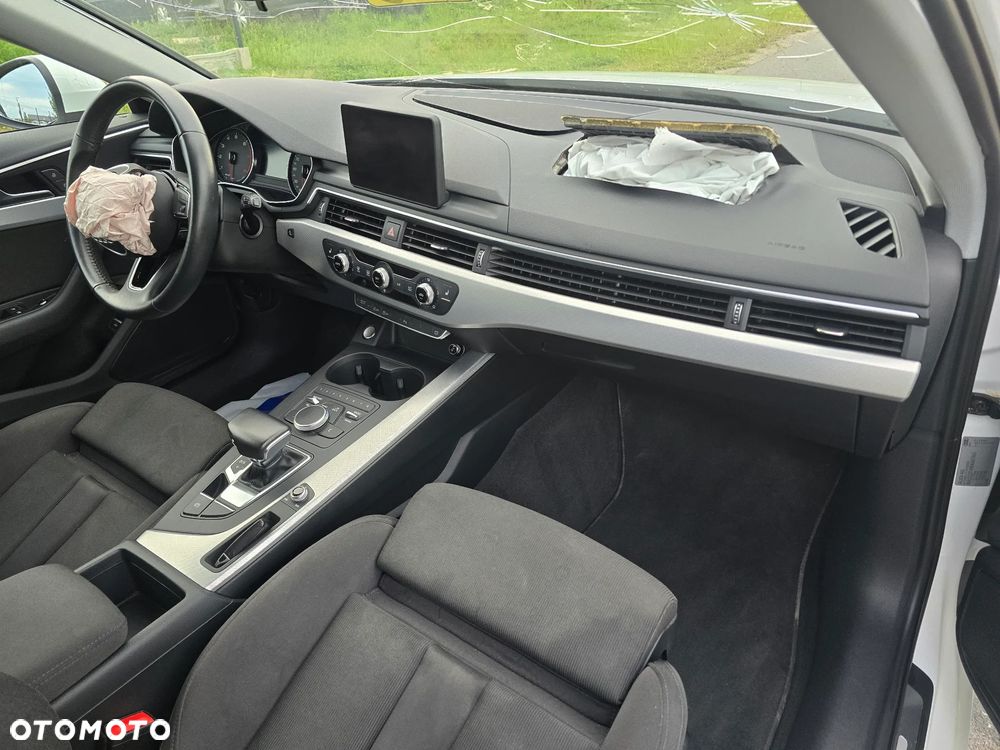 Audi A4 Avant 40 TFSI mHEV Advanced S tronic - 16