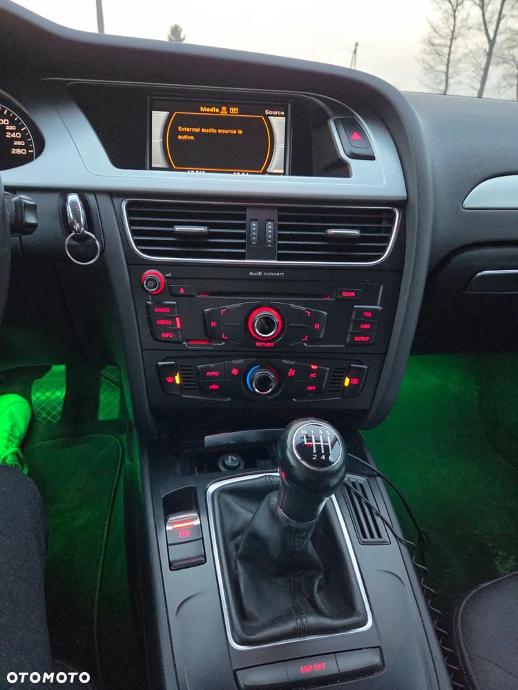 Audi A4 Limousine - 19