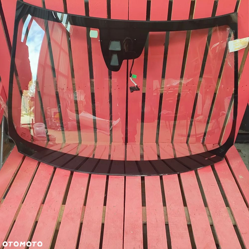 Szyba czołowa przednia VOLVO V40 CROSS COUNTRY - 1