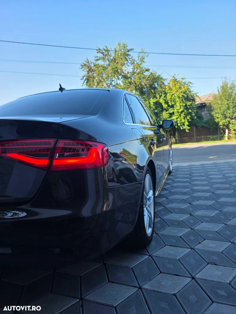 Audi A4 Limuzina 2.0 TDI B8 - 11