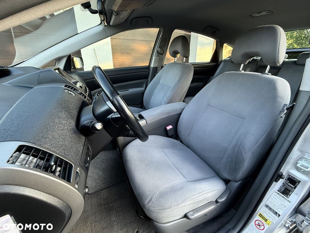 Toyota Prius 1.5 VVT-i Sol - 15