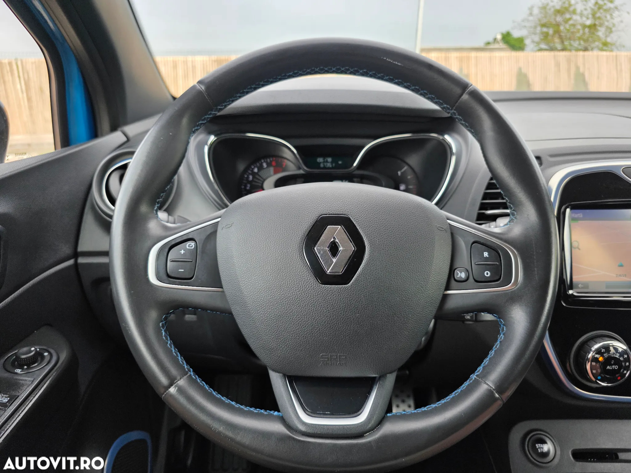 Renault Captur ENERGY TCe 120 EDC Luxe - 28