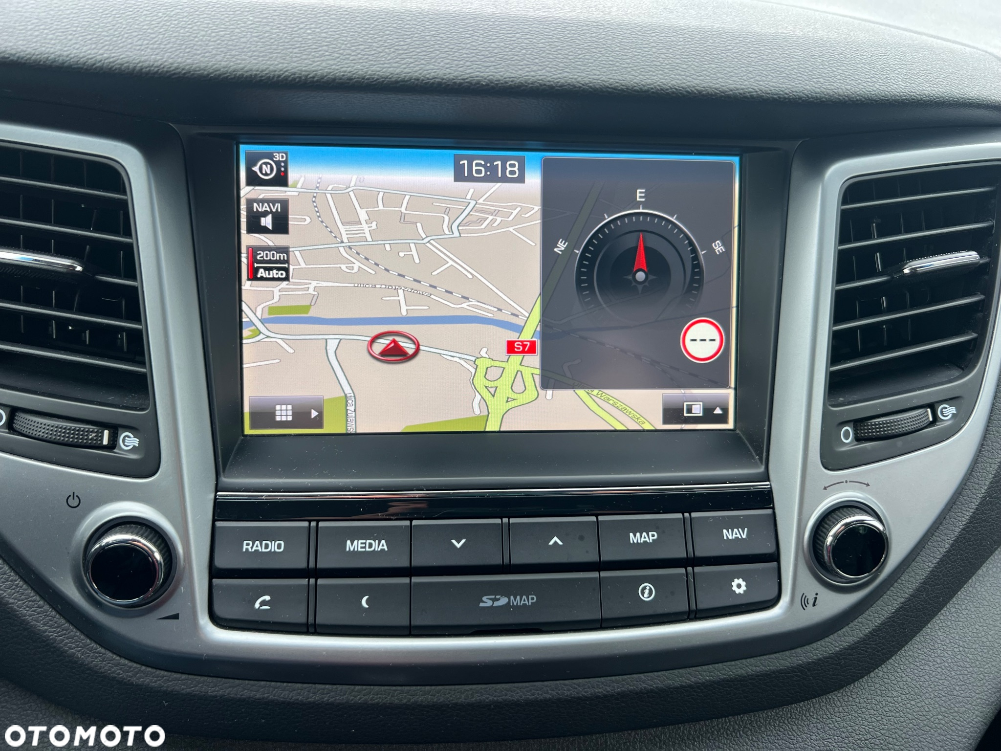 Hyundai Tucson blue 1.7 CRDi 2WD DCT Premium - 26