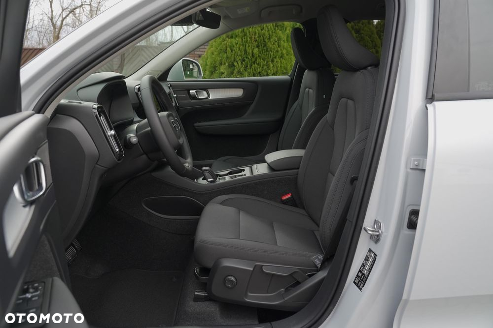 Volvo XC 40 B3 Core - 12
