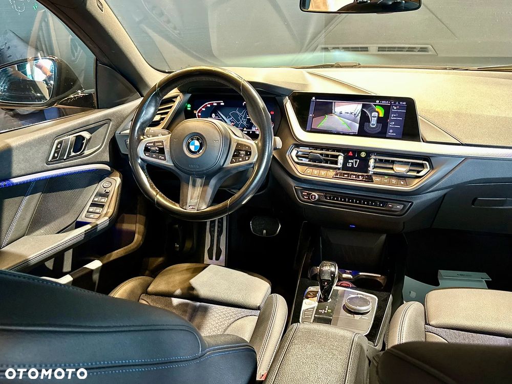 BMW Seria 2 218i M Sport - 11