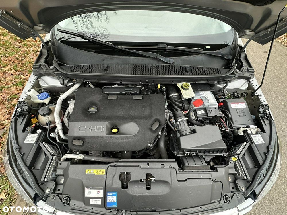 Peugeot 308 - 40