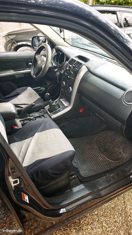 Suzuki Grand Vitara 1.9 DDiS X-Nature - 8