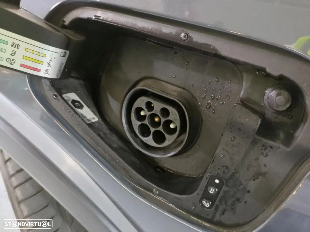 VW Tiguan 1.4 TSI eHybrid R-Line DSG - 13