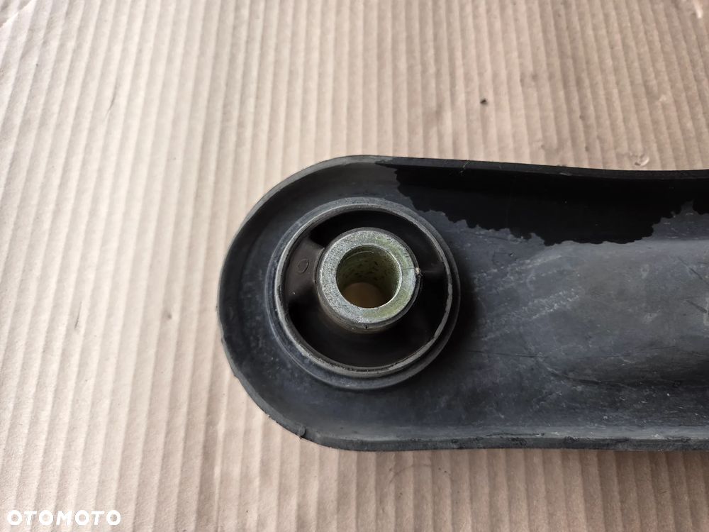 Wahacz przedni prawy Peugeot 208 - 6