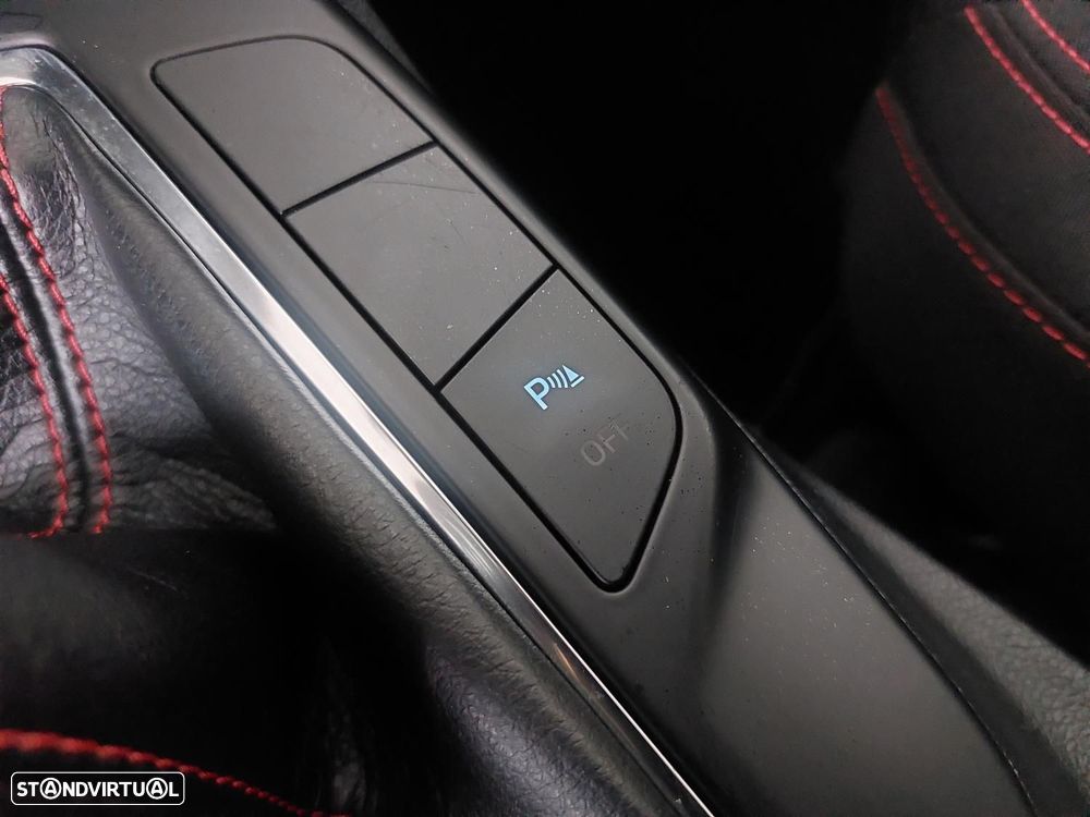 Ford Kuga 1.5 EcoBoost ST-Line - 35