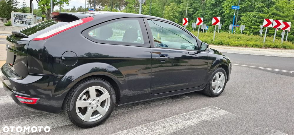 Ford Focus 1.6 Ambiente - 10