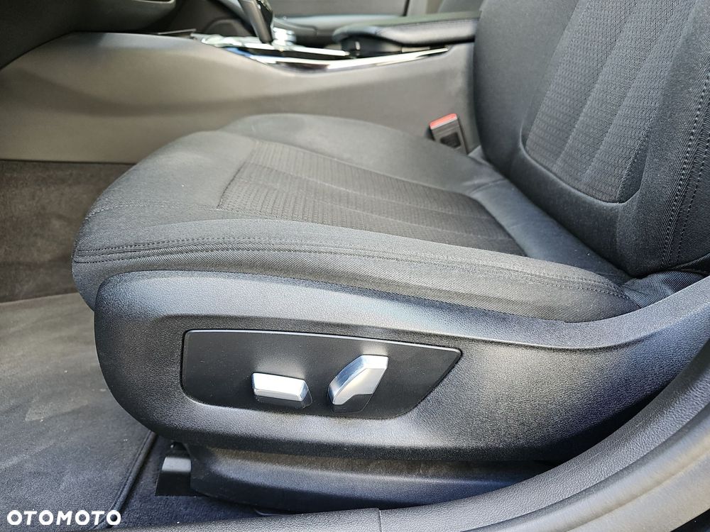 BMW Seria 5 - 25